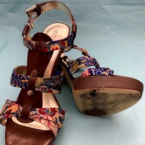 Size 9.5 Guess Patterned Heels
